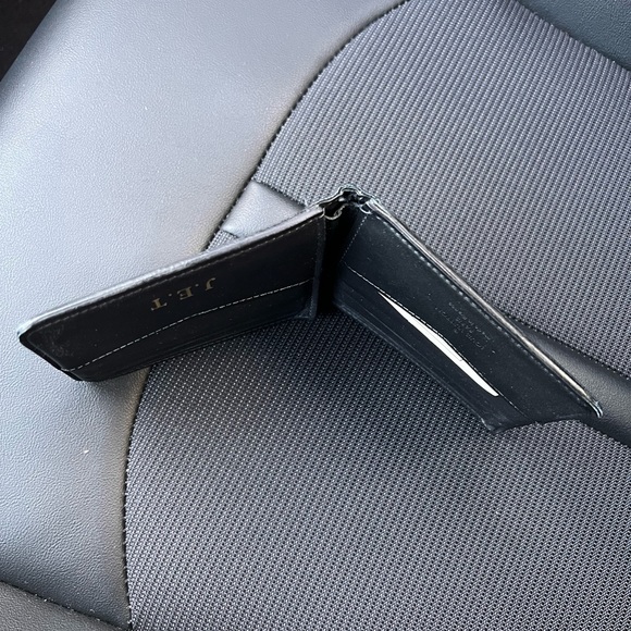 Louis Vuitton wallet - Picture 6 of 6